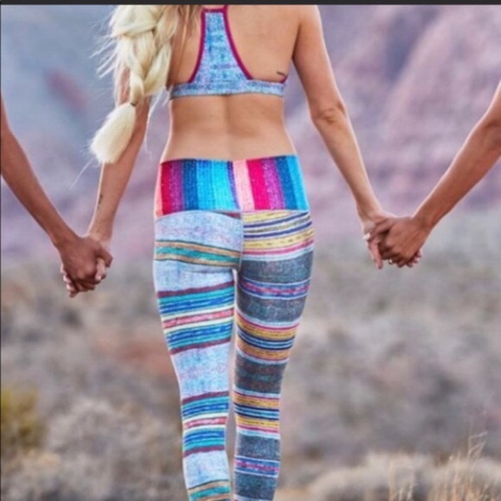 🌈 NWOT Niyama Sol Mayan Beachcomber Leggings ⭐️